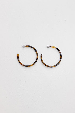 Large Hoops / Classic Tortoise