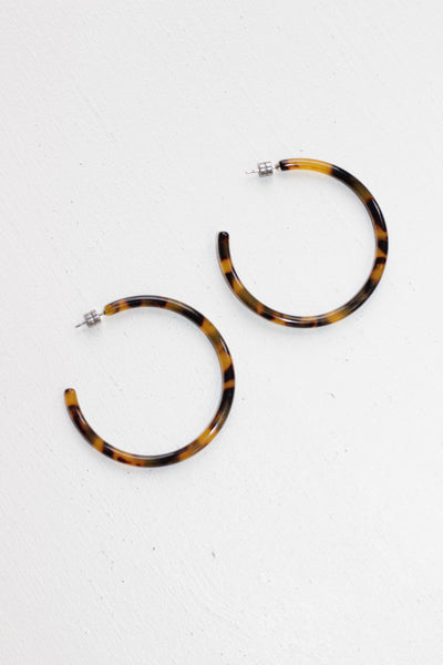 Large Hoops / Classic Tortoise