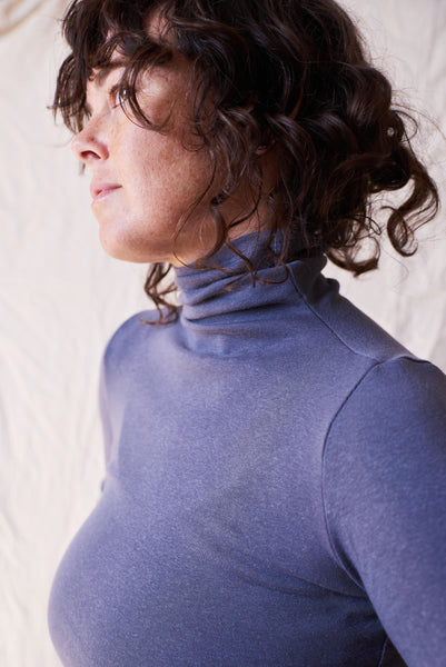 Whidbey Turtleneck in Diesel Grey