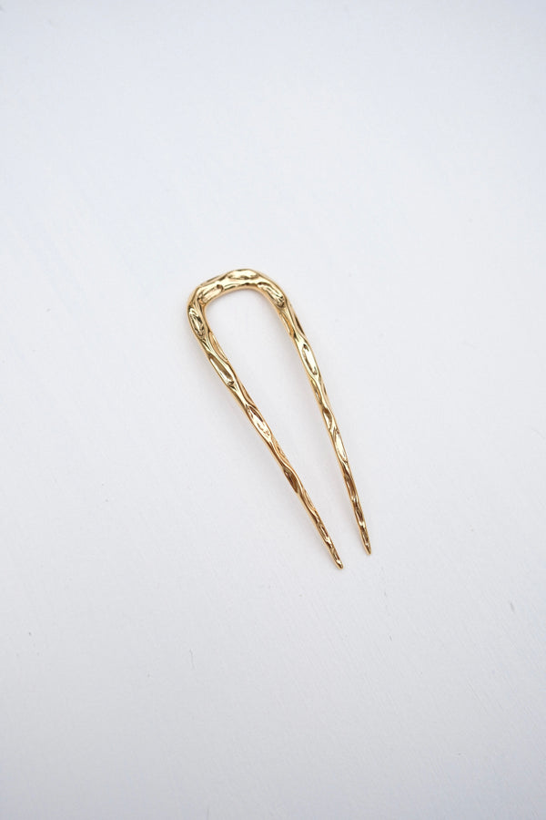 Petite Wavy French Hair Pin in Gold