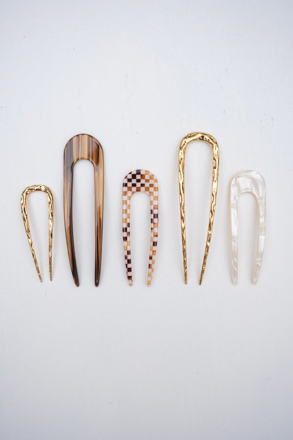 Petite Wavy French Hair Pin in Gold