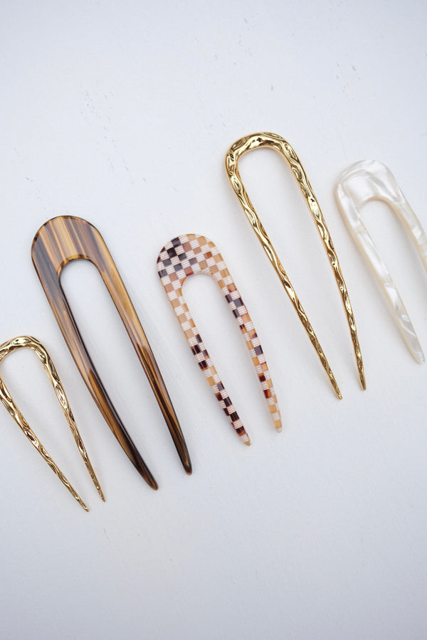 Wavy French Hair Pin in Gold