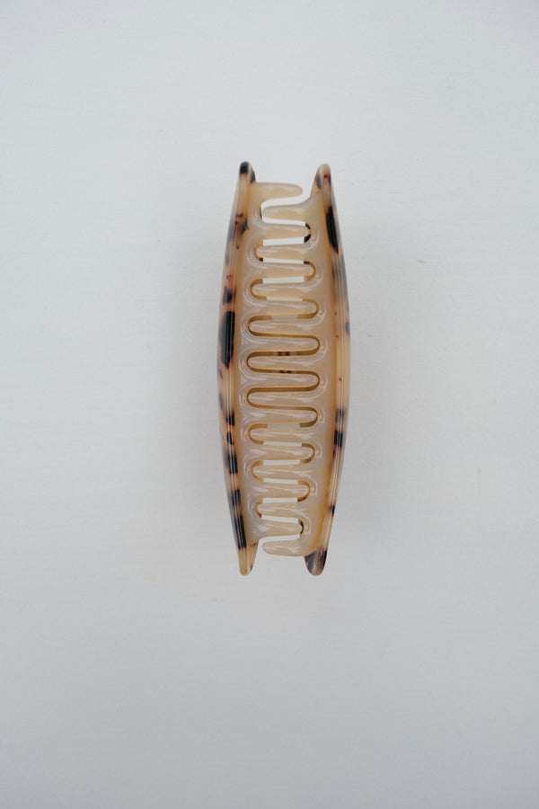 Jumbo Heirloom Claw in Blonde Tortoise