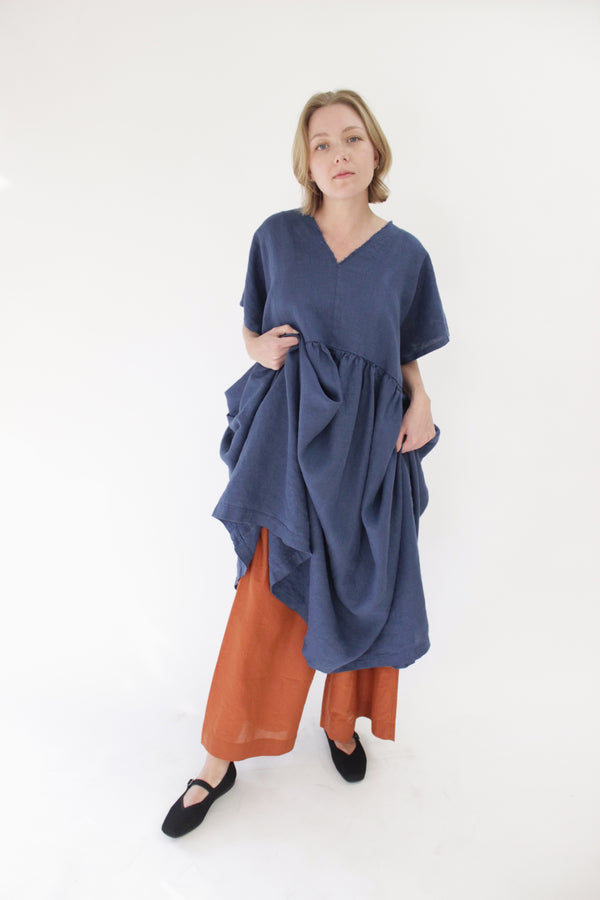 V-Neck Dress in Blue Linen