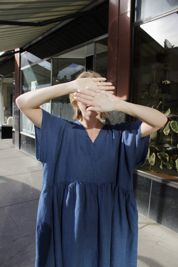 V-Neck Dress in Blue Linen