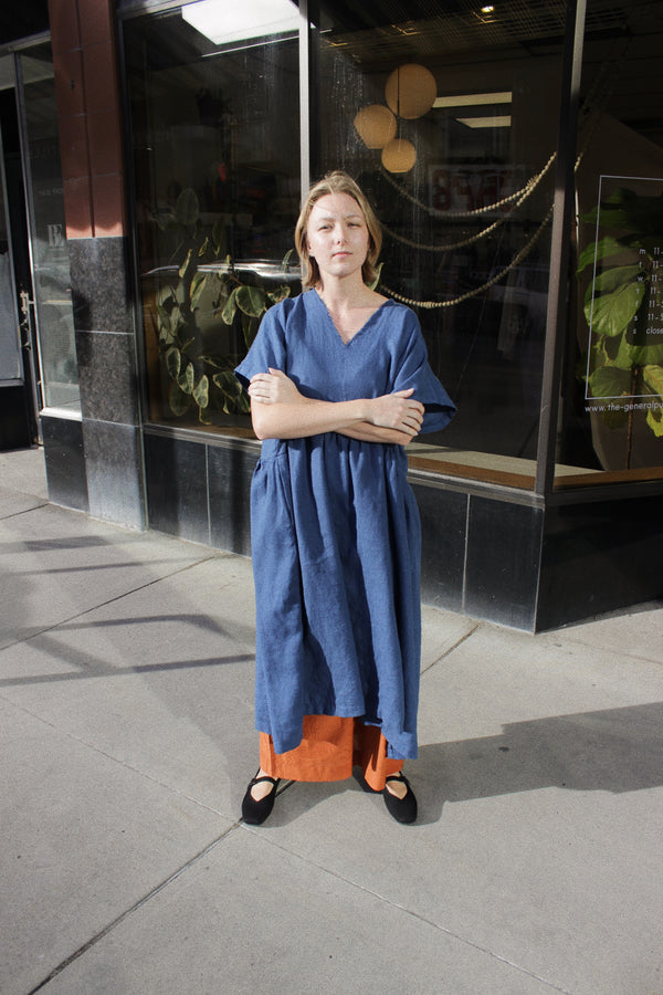 V-Neck Dress in Blue Linen