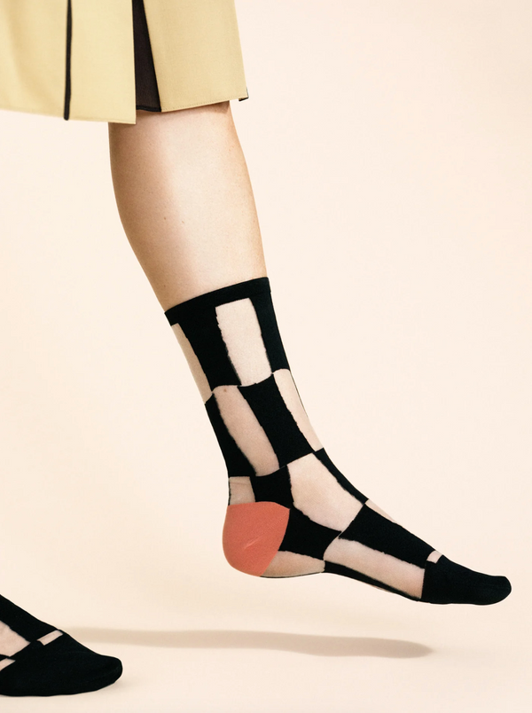 Chucks Sheer Crew in Black