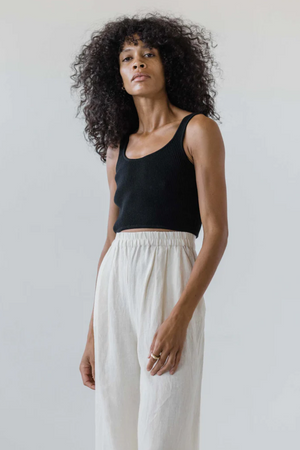Daniela Tank in Black